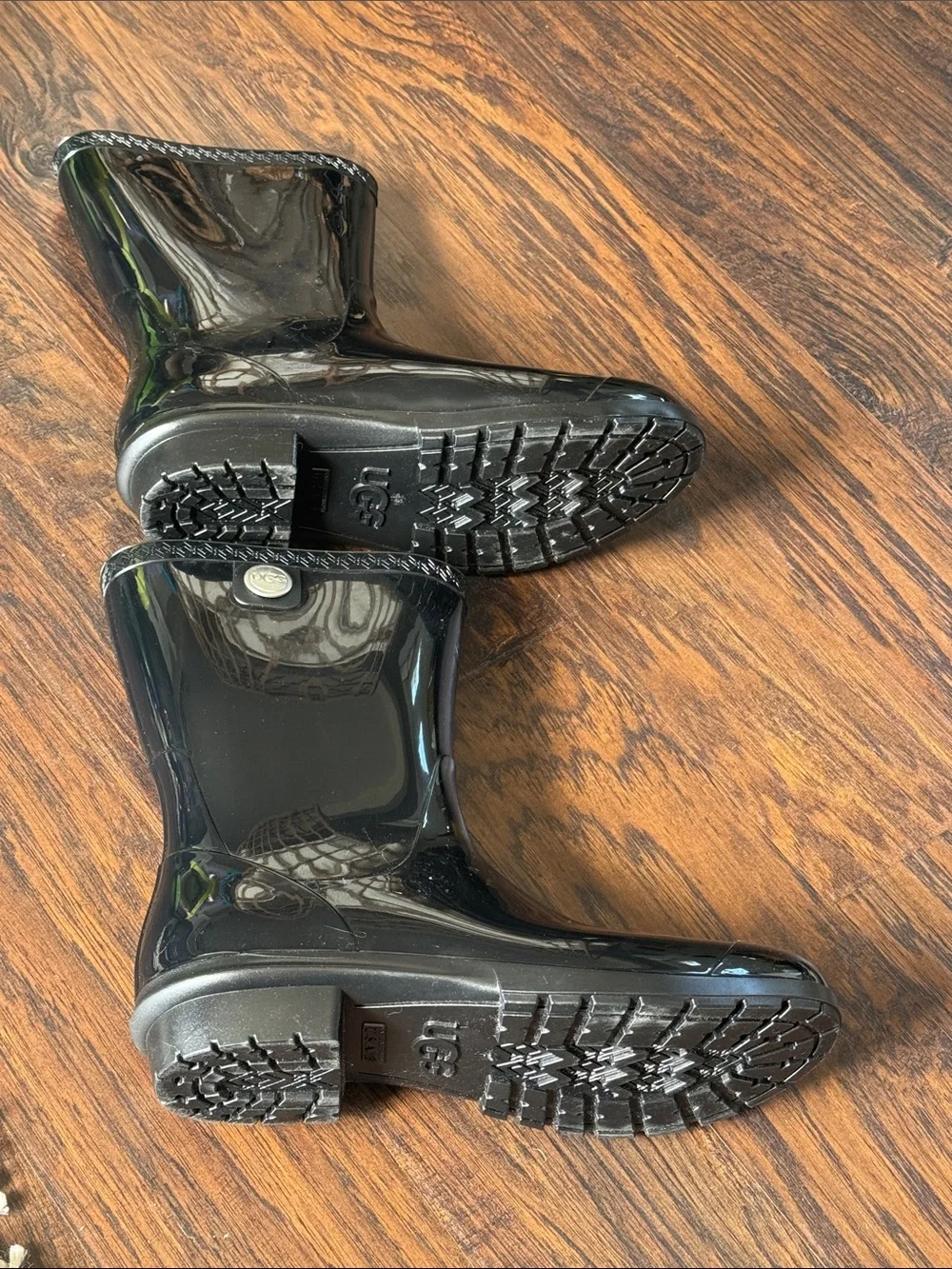 UGG Women's Black Glossy Rain Boots